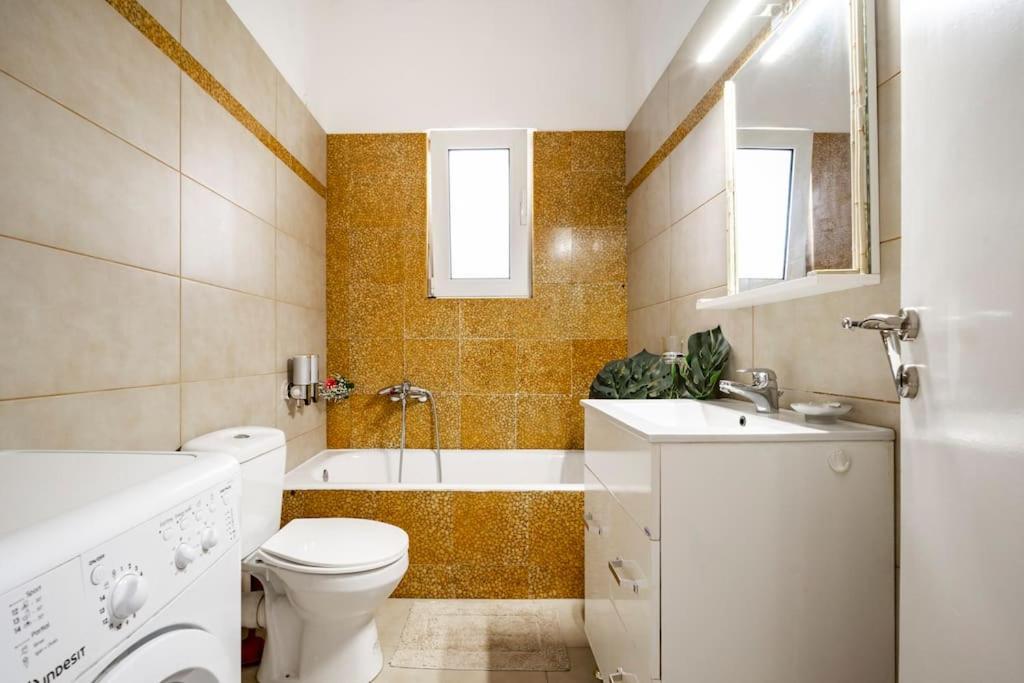 Athens Paradise Cozy 53 Sqm Apartament Near To Metro Exterior photo